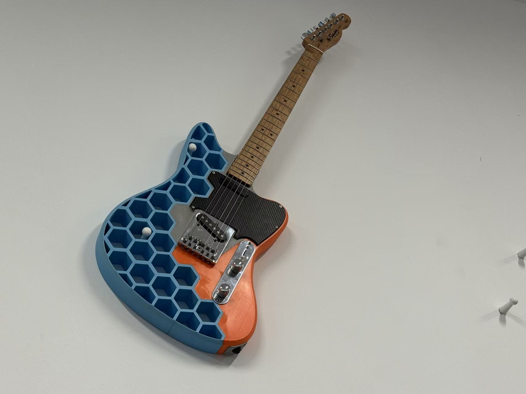 Electronic Instrument